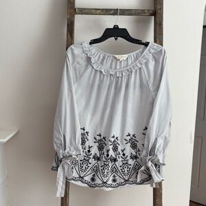 Sweet Wanderer White Blouse with Black Embroidery